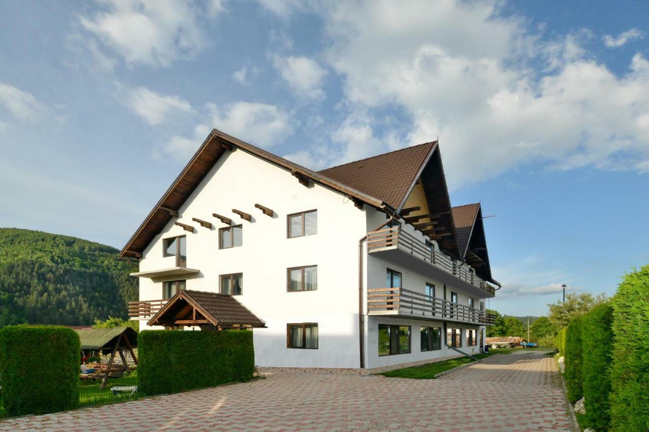 Hotel Vila Mogan Moieciu de Jos Exteriér fotografie